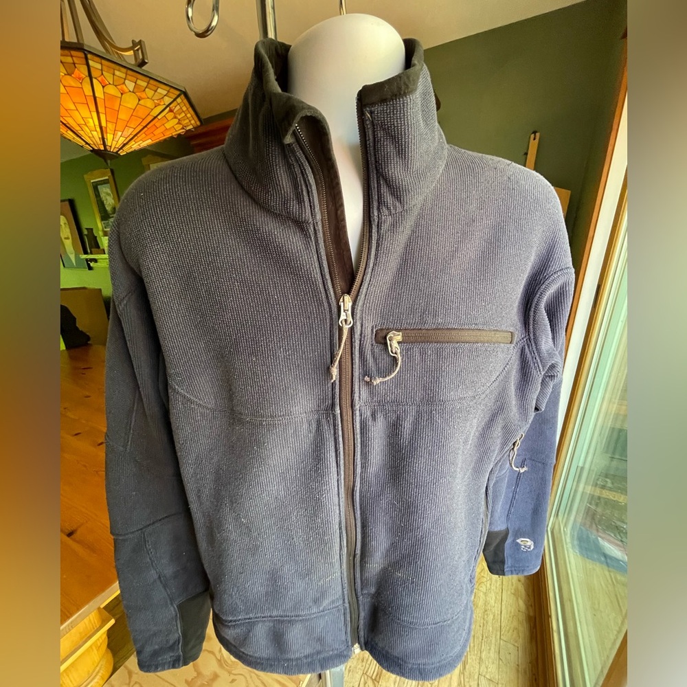 Men’s Mountain Hardware Fleece Jacket